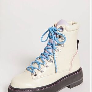 Larroude Jordan boots